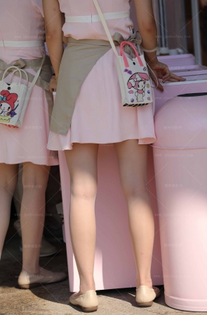 阳光下的好利来店员超薄肉丝【套图✚视频】 11P