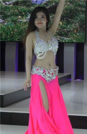 4k-性感肚皮舞表演美女