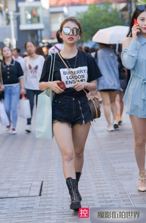 墨镜热裤美眉MJ1554[606M]