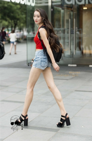 超短裤显美腿（2016年11月17日15P）