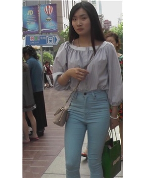 文静小清新美眉，温柔甜美，谁不想要这样一个女友 [2.69 GB]