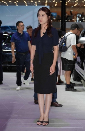 车展篇-主播凉拖玉足43P 11P