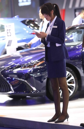 【珏一笑而过】诱惑黑 丝高跟OL