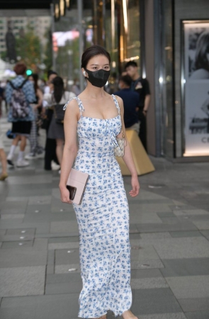 碎花修身长裙 [163P-3.41GB]