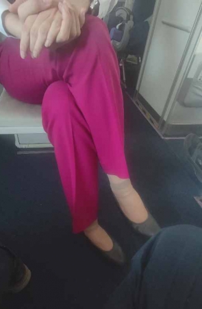 4k 南航空乘裤装短丝翘腿露出袜根褶皱 面对面2 6min 7P