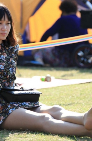 No103 女孩纤长双腿配上薄薄的长丝，真是绝了