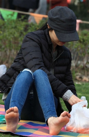 No966 两次遇见，把一双干净的少妇素足拍摄到位 第2套