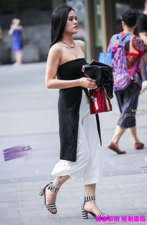 李欢原创——–美女，爆乳（15P）