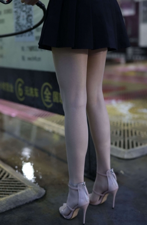 F196Winki小姐姐洗车225G