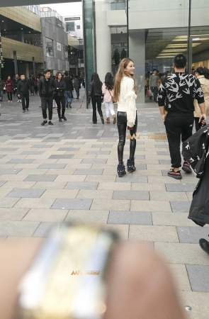 紧身皮裤  诱人小臀