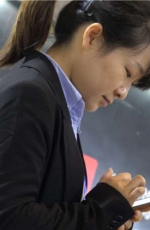 4k-高跟鞋丝袜美足制服美女销售