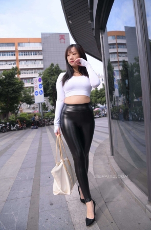 魂魂街拍作品&寒冷之气~黑紧皮裤 【套图+视频】