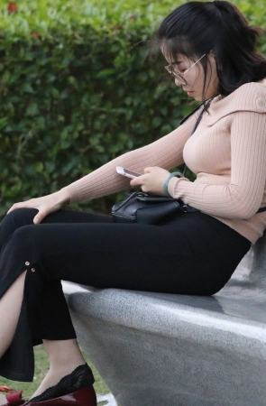 咔喳赛19 轻薄的白裤总显得有些不雅（17p）