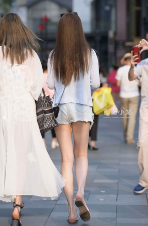 大长腿，白又白~