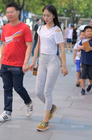 漂亮的瑜伽裤**