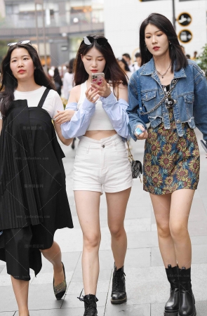 洒脱的活泼女/231113-3-34 13P