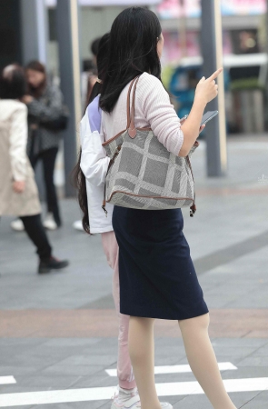 街拍肉丝高跟轻熟-16P