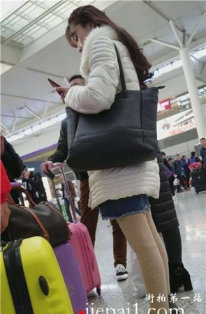 4k-极品美腿丝袜清新可人美女