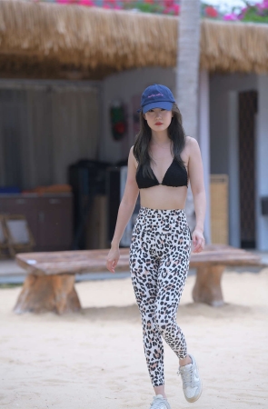 一始街拍作品 小野猫