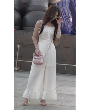 4K – 美若天仙白色长裙凉高美足女神第一部 [3.61 GB/avi]