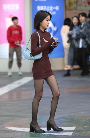 诱惑街拍黑丝shaofu-13P