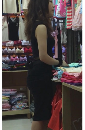 卖衣服的老板娘