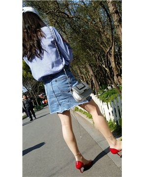 4k超清，艳丽红高跟气质丝袜美腿小姐姐！