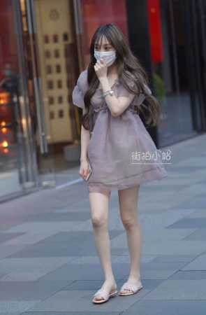 眉清目秀的邻家小妹