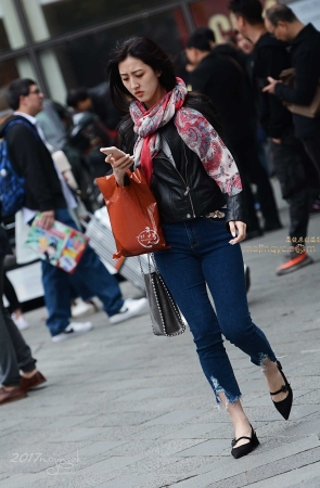 咔喳2017.04.10街拍342（18p)