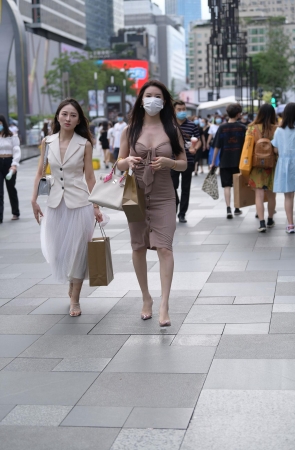 韵味十足的性感美女