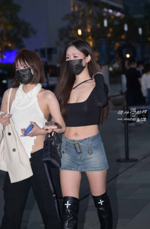 22525-2+136/超短裙美女～ 18P