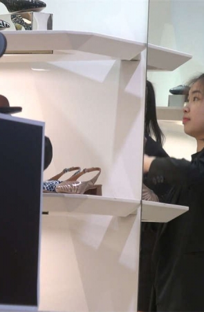 试高跟鞋街拍美足