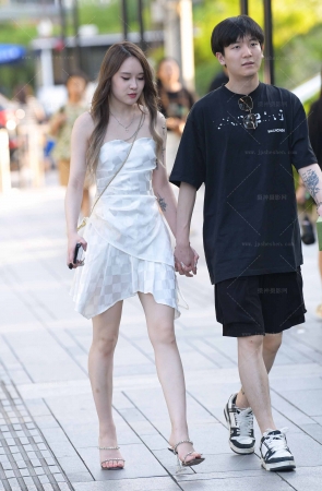 23716-17=67√雪糕白女友 14P