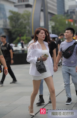 极品丝袜长腿美眉3A3600[516M]