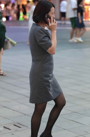 街拍黑丝职业装