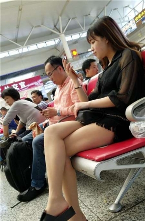 4K – 极品气质街拍肉丝袜美腿漂亮美女姐姐