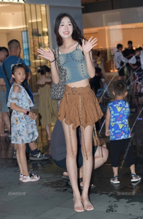 23731-5=70美不美，看大腿～ 16P