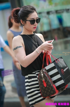 李欢原创——–超性感熟妇（20P）