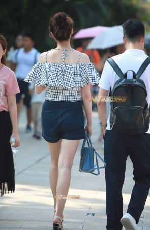 短裤，裸腿，漂亮小姐姐