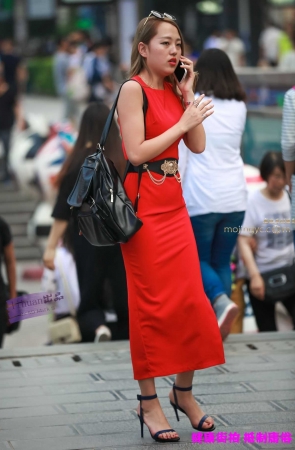 李欢原创——–红色一步裙（12P）