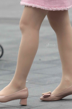 肉丝街拍少妇-13P