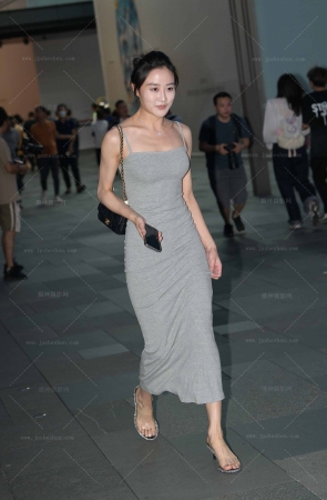 24523-9=76√俩闺蜜 17P