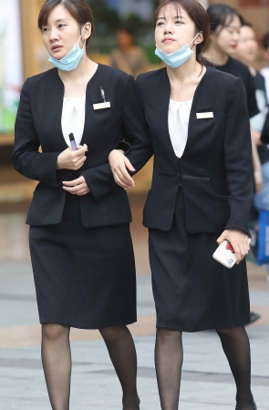 【珏一笑而过】2个黑 丝OL