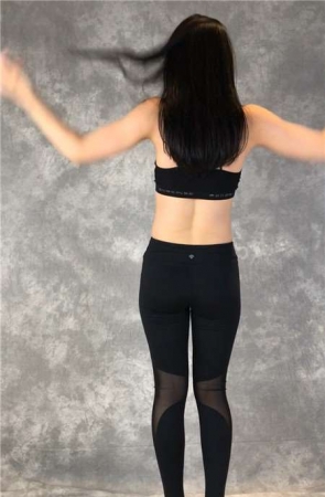 黑色紧身裤高跟鞋美腿美女热舞秀 [236 MB]