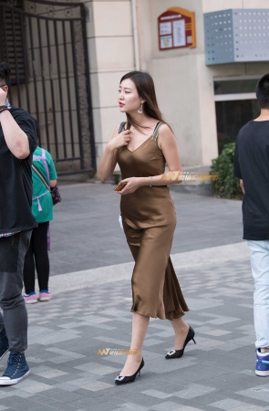 |一只傻麋鹿赛帖| 如此淡雅美丽、像潺潺溪水缓缓流入心田