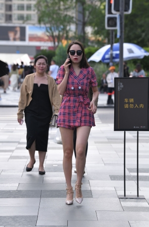 高跟凉鞋鞋美腿