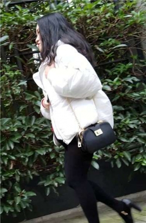 4k超清，街拍超级长腿黑丝气质风骚美女