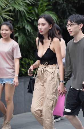 有这样的女朋友真幸福