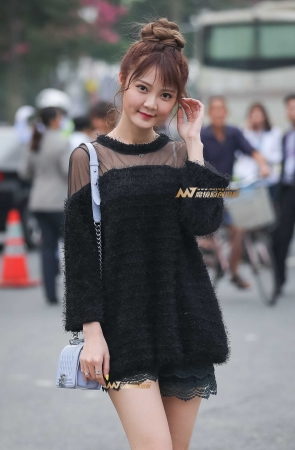 小清新气质妹纸,甜甜的感觉,想咬一口吗