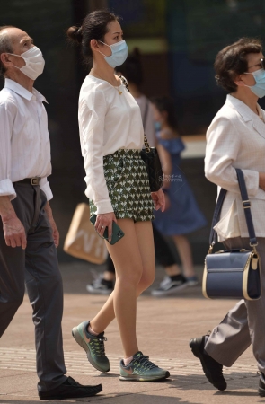 街拍丝袜来一组瞧瞧